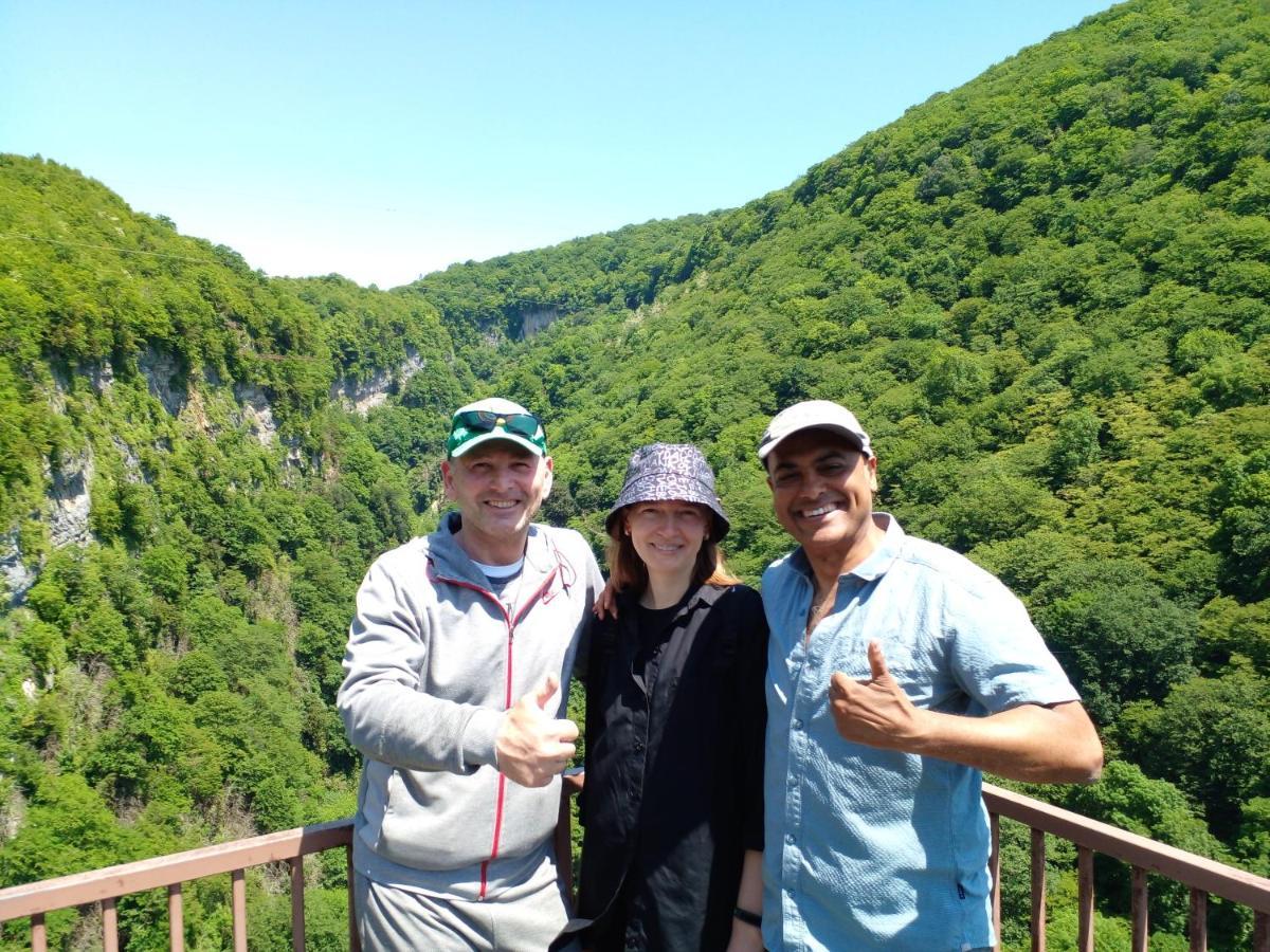 Giorgi'S Homestay クタイシ エクステリア 写真