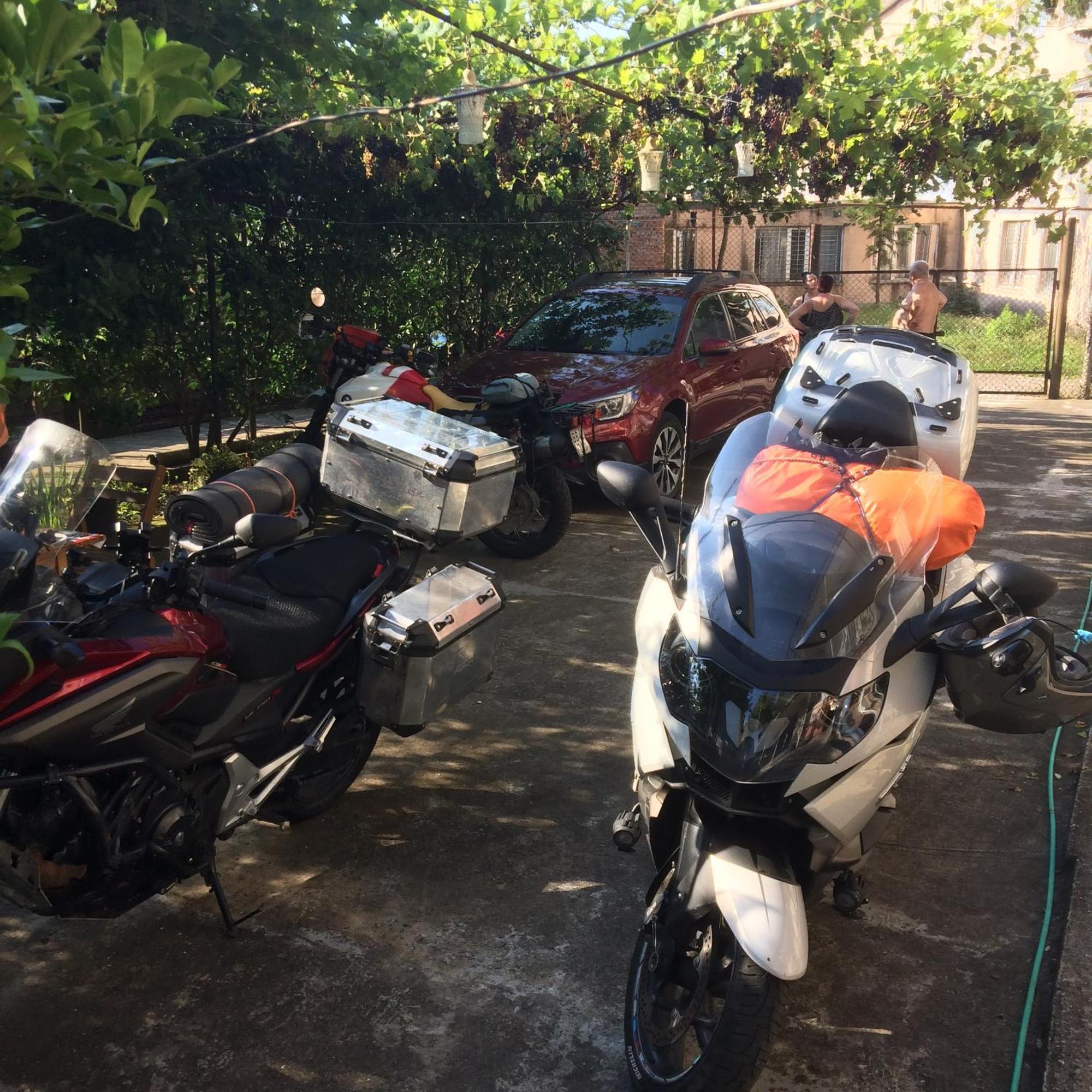 Giorgi'S Homestay クタイシ エクステリア 写真