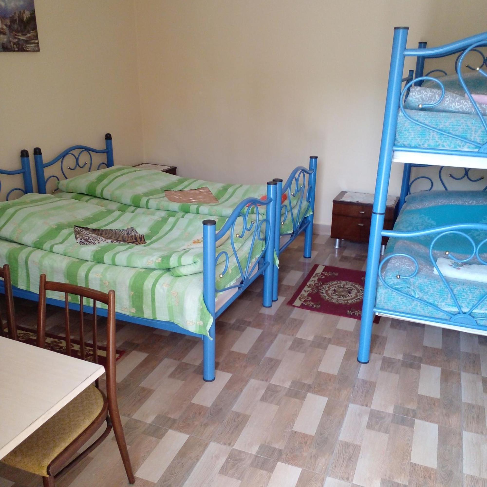 Giorgi'S Homestay クタイシ エクステリア 写真