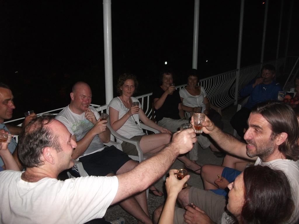 Giorgi'S Homestay クタイシ エクステリア 写真