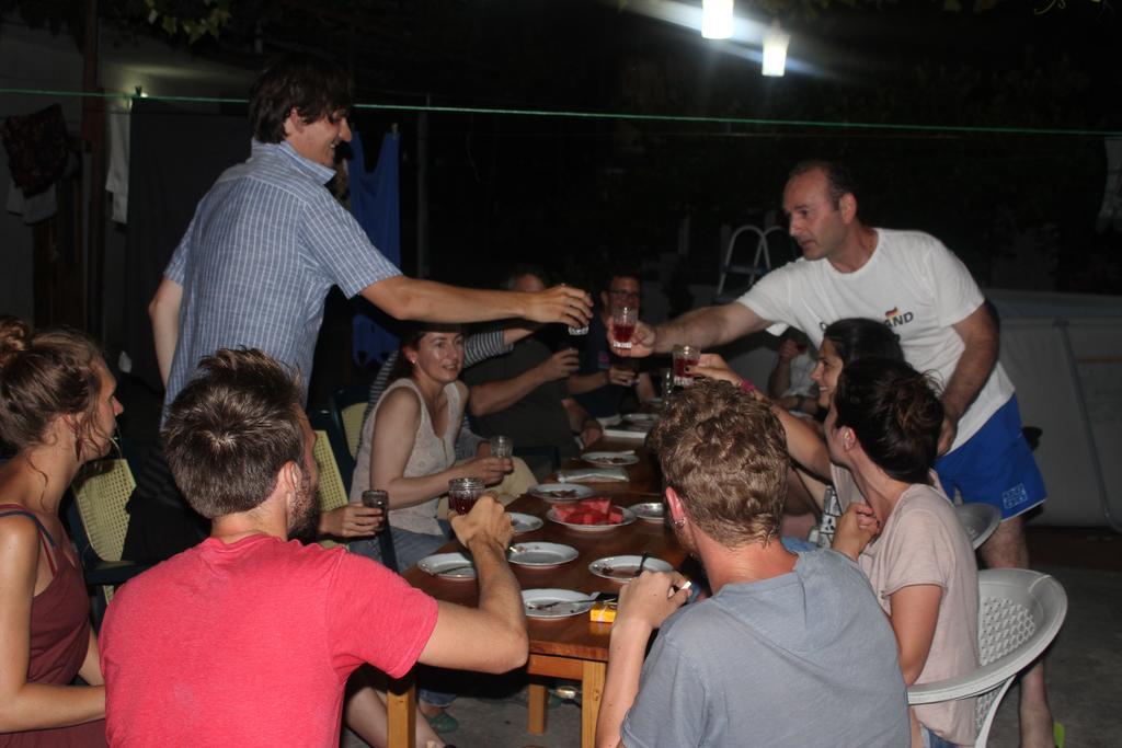 Giorgi'S Homestay クタイシ エクステリア 写真