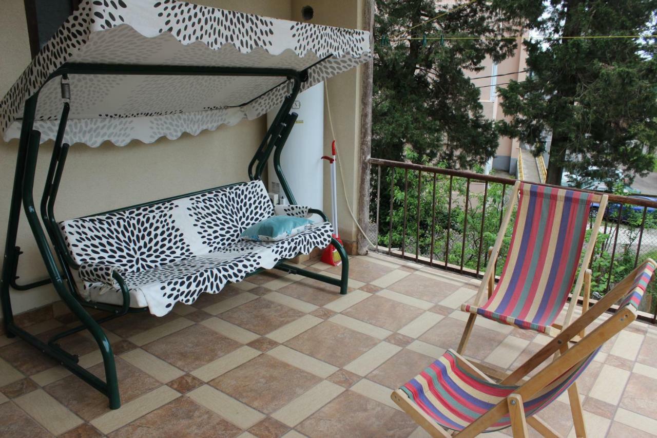 Giorgi'S Homestay クタイシ エクステリア 写真